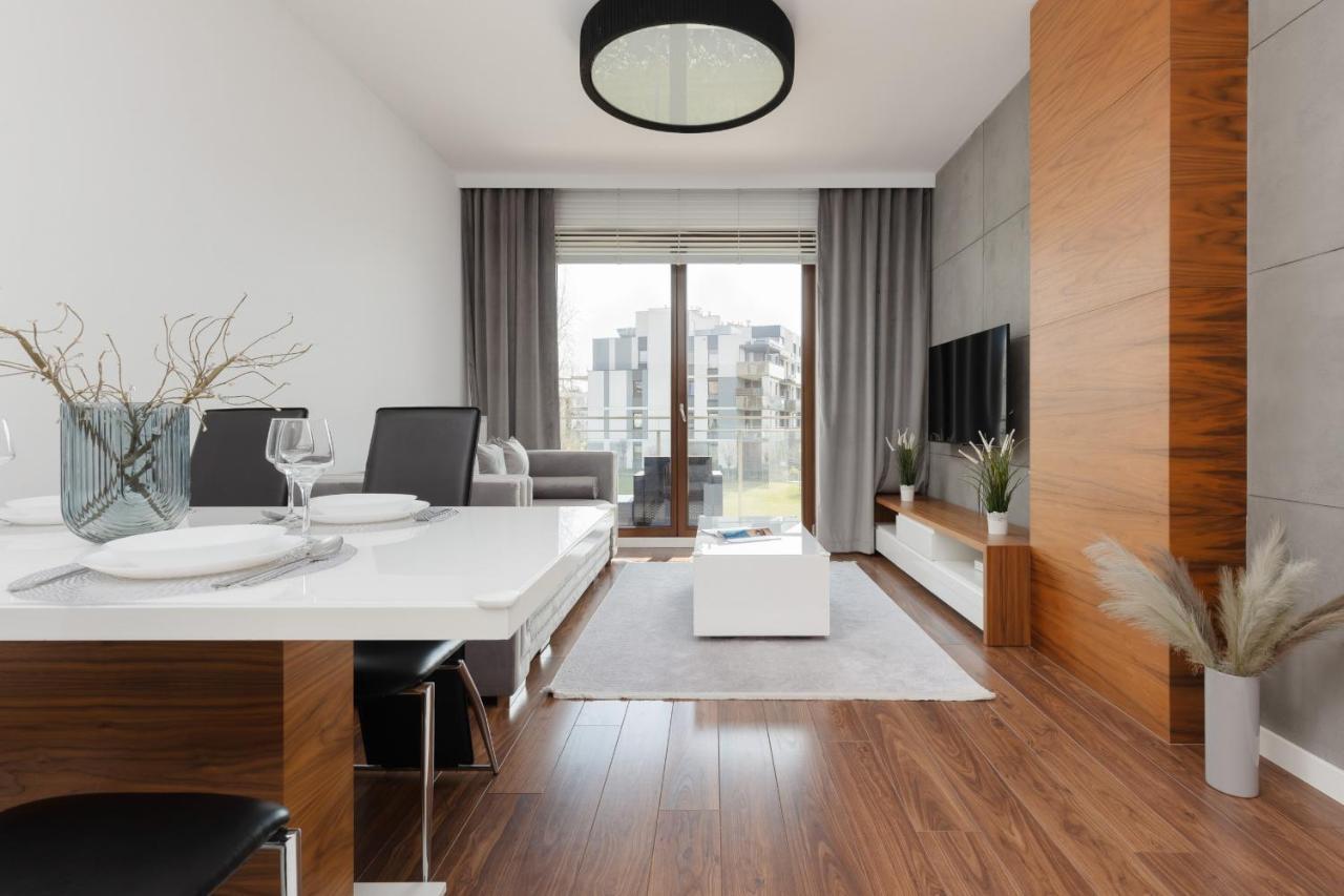 ורשה Glamorous Wilanow Apartment By Renters מראה חיצוני תמונה